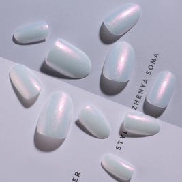 Perle nacrés – Ongles courts oval blancs pailleté