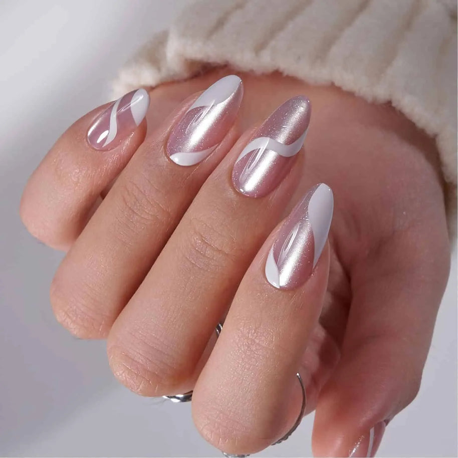 Astéria – Amande aux lignes fines scintillantes | ONAILZ