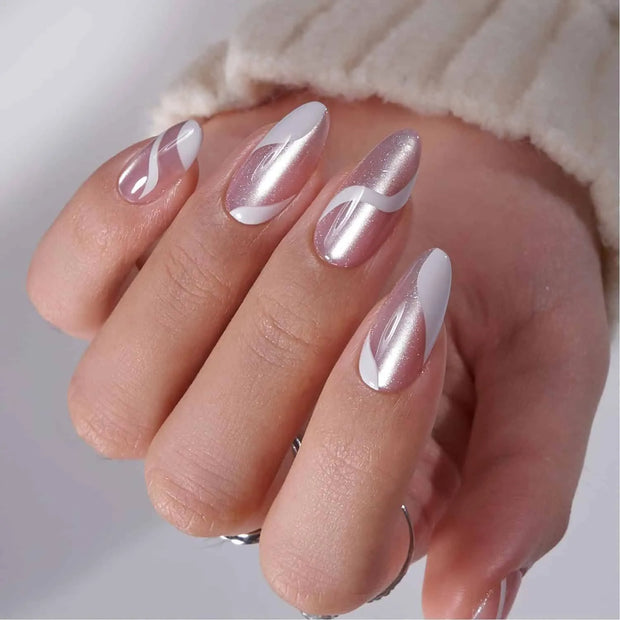 Astéria – Amande aux lignes fines scintillantes | ONAILZ