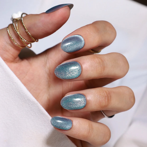Saphir Magnétique — Ovale Cat Eye Bleu Glitter | ONAILZ