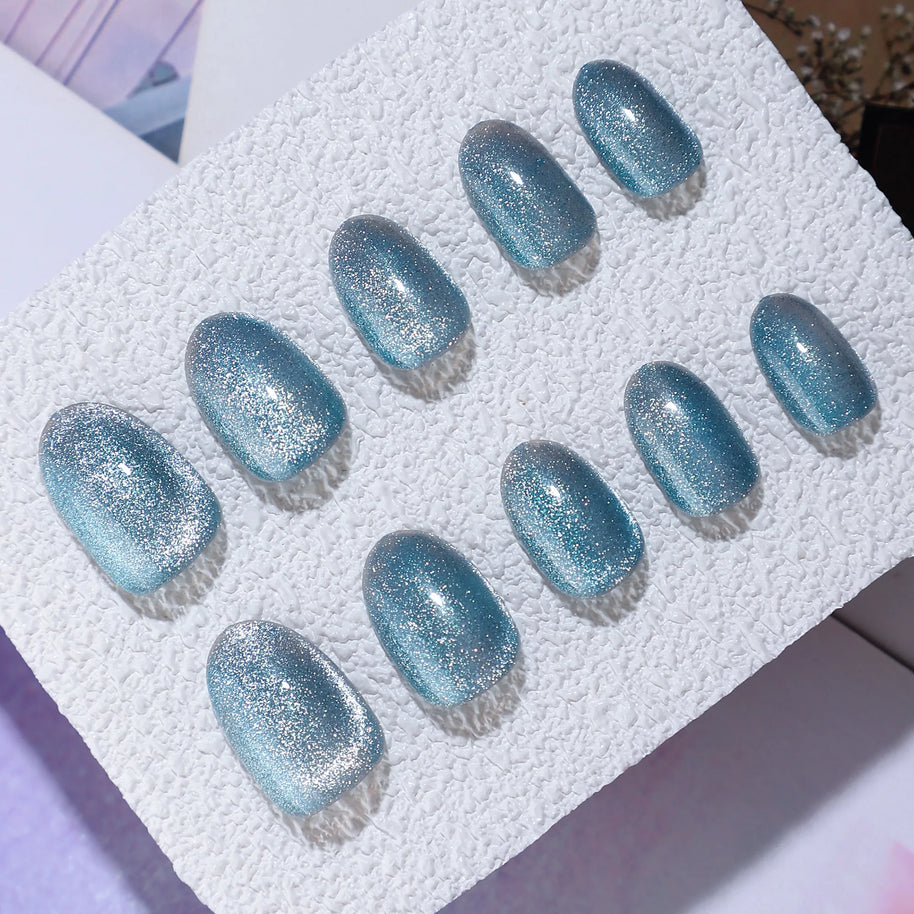 Saphir Magnétique — Ovale Cat Eye Bleu Glitter | ONAILZ