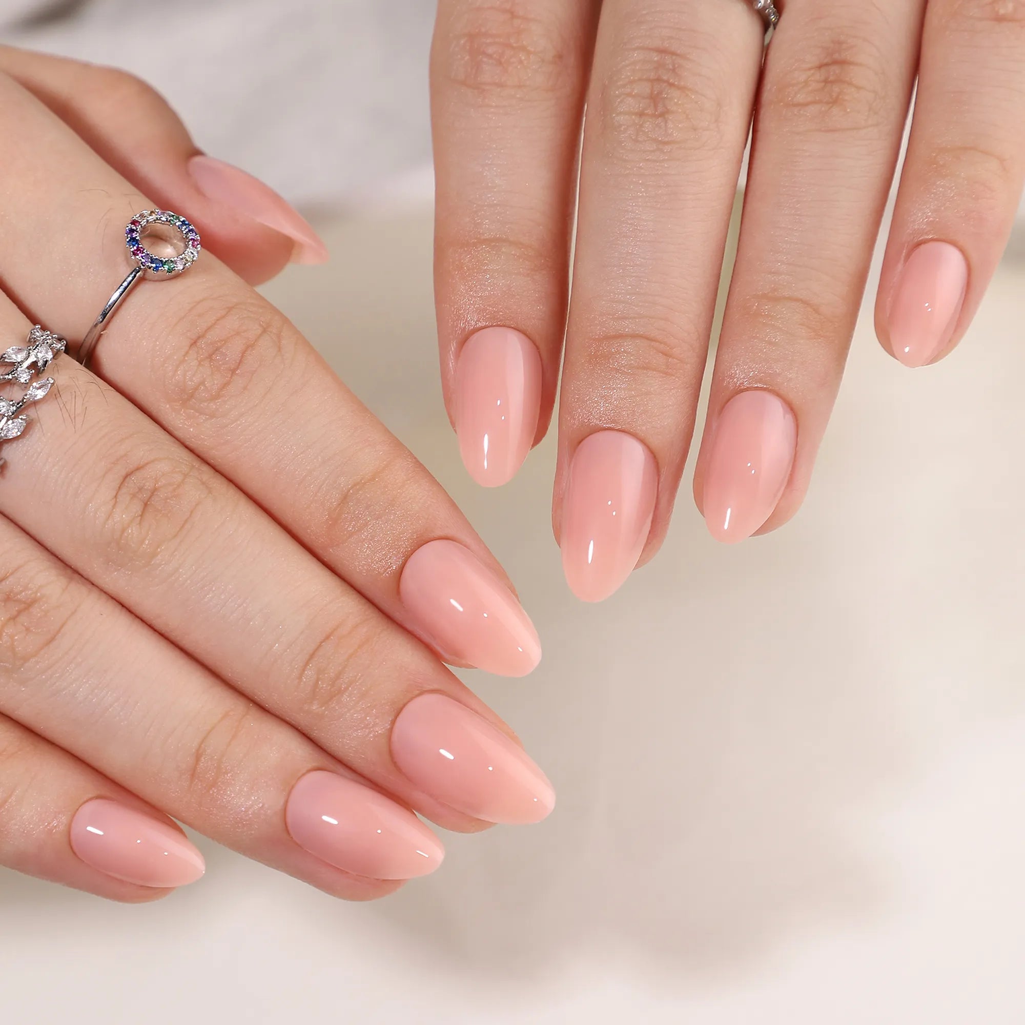 Nude Lumière – Ongle Amande Rose Nude | ONAILZ