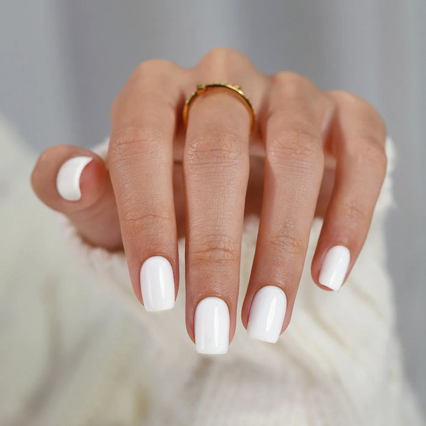 Le Classique — Ongles Carré Blanc | ONAILZ
