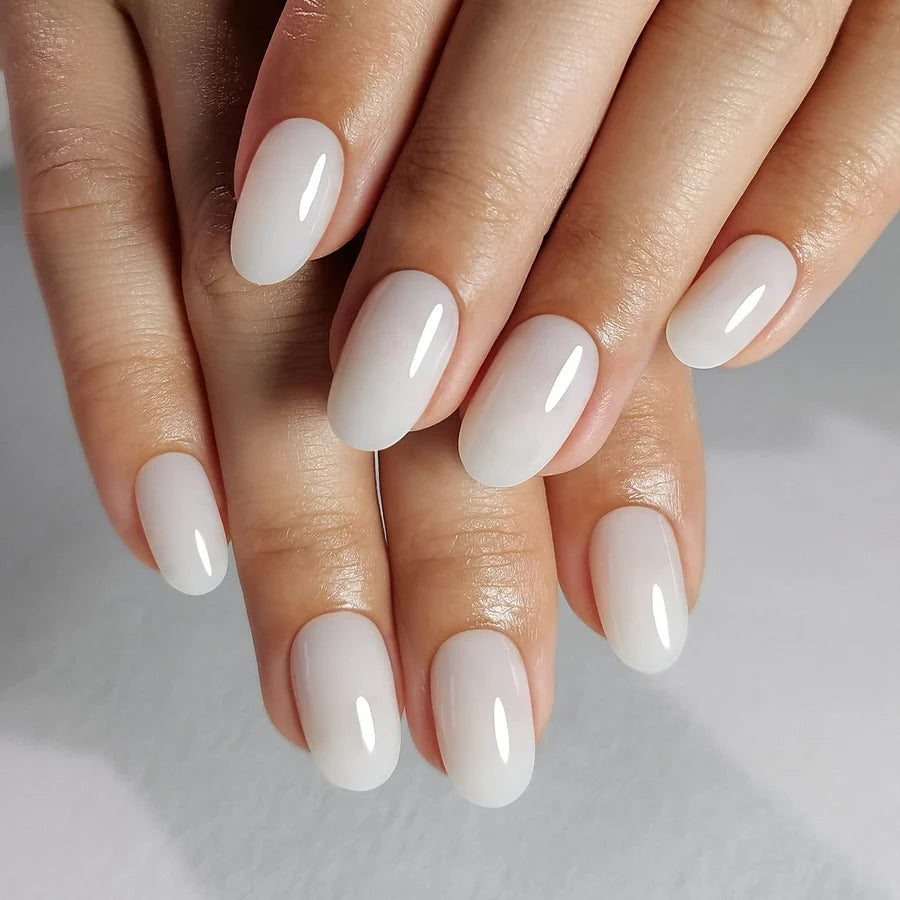 Perle Nacrée — Ovale Court Blanc Perle | ONAILZ