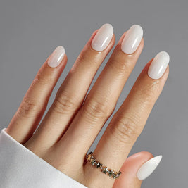 Perle Nacrée — Ovale Court Blanc Perle | ONAILZ