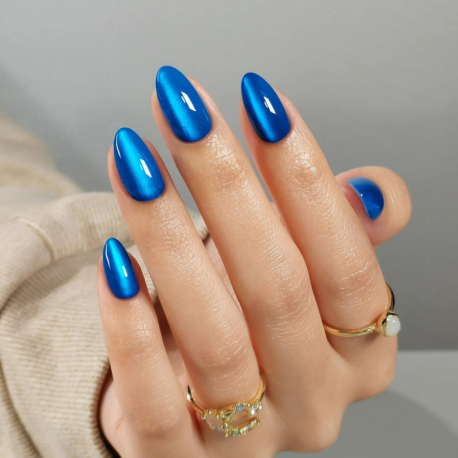 Klein Félin — Amande Cat Eye Bleu | ONAILZ