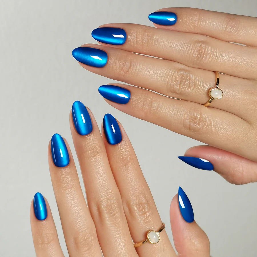 Klein Félin — Amande Cat Eye Bleu | ONAILZ