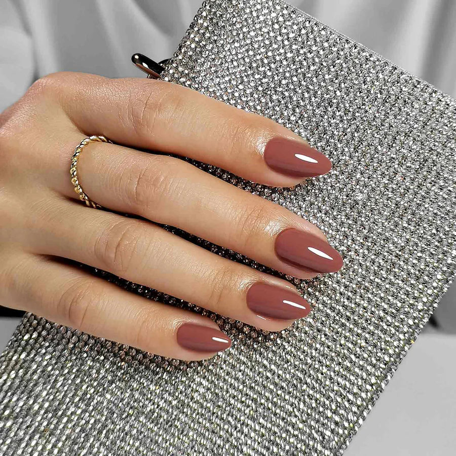 Noisette — Amande Courte Brun | ONAILZ