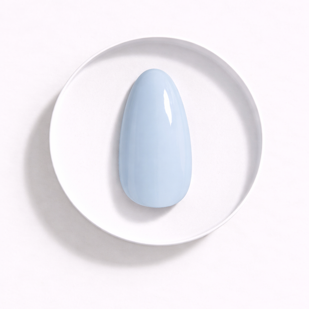 Bleu Azur — Ovale Court Bleu Clair Mat | ONAILZ