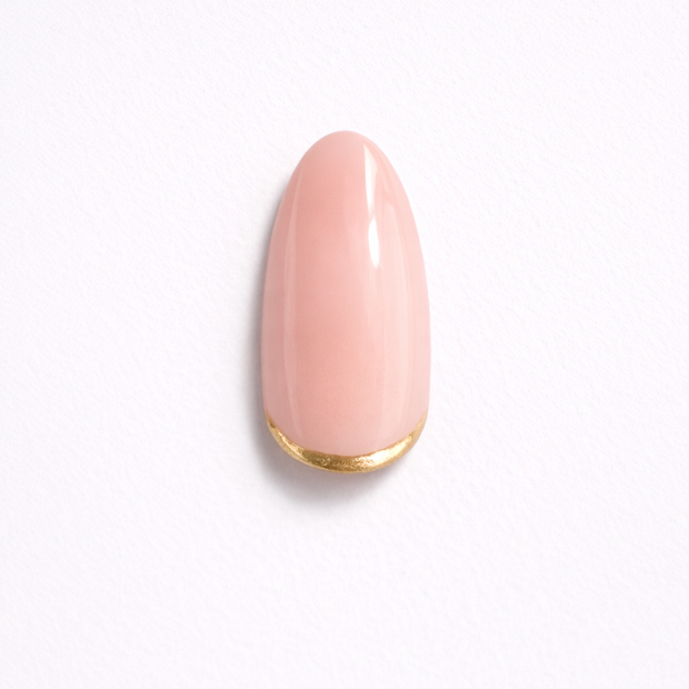 Nude Précieux — Amande Courte Nude & Détails Dorés | ONAILZ
