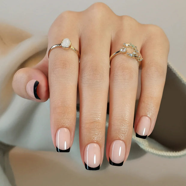 Parisienne Noire — Carré French Noir | ONAILZ