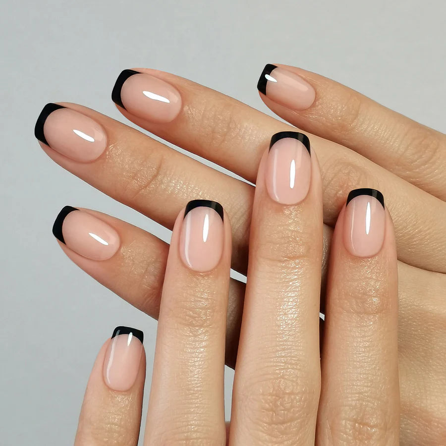 Parisienne Noire — Carré French Noir | ONAILZ