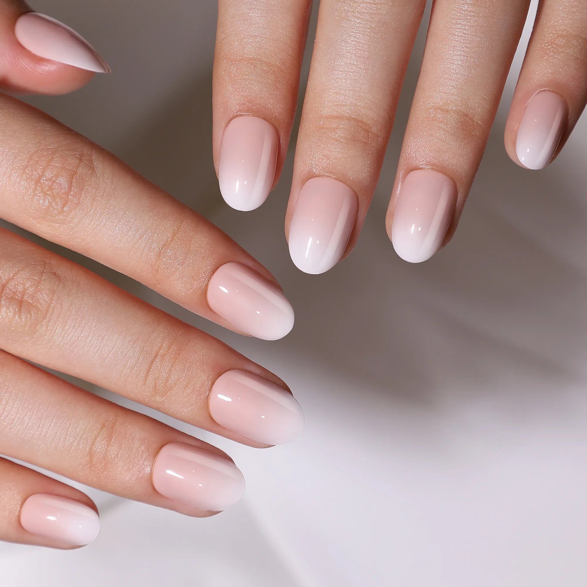 Voile de Lune — Ovale Moyen French Dégradée Glazed | ONAILZ