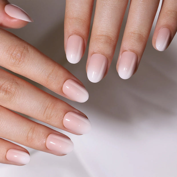 Voile de Lune — Ovale Moyen French Dégradée Glazed | ONAILZ