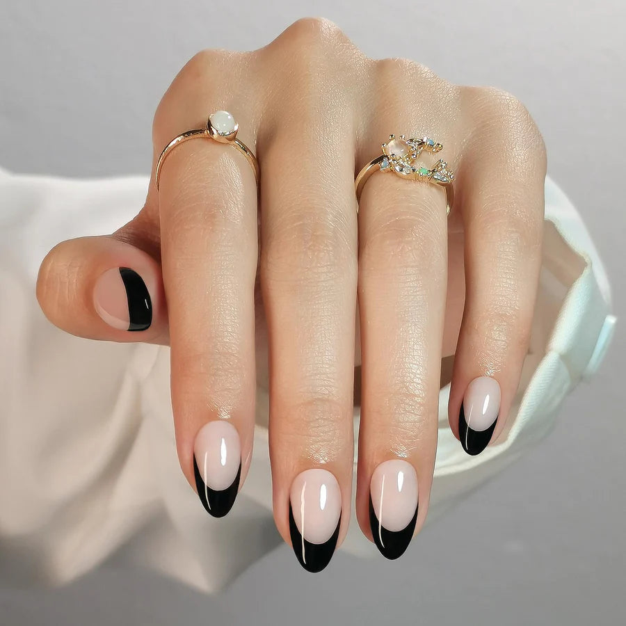 Noir Couture — Amande French Noir Intense | ONAILZ