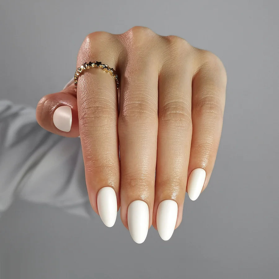 Angel White — Amande Blanche | ONAILZ