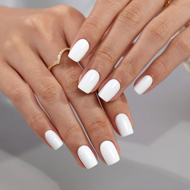 Le Classique — Ongles Carré Blanc | ONAILZ