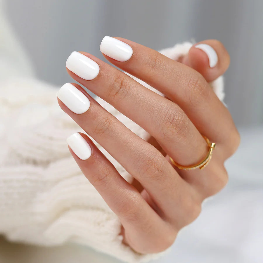 Le Classique — Ongles Carré Blanc | ONAILZ