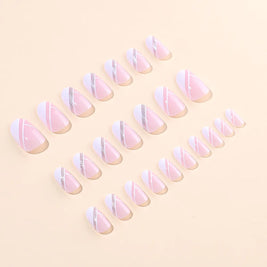 Astra – Ongles courts oval géométriques blanc & glitter