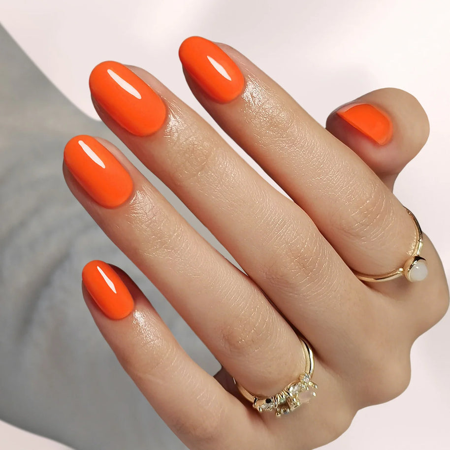 Orange Zest – Ongle court orange clair | ONAILZ