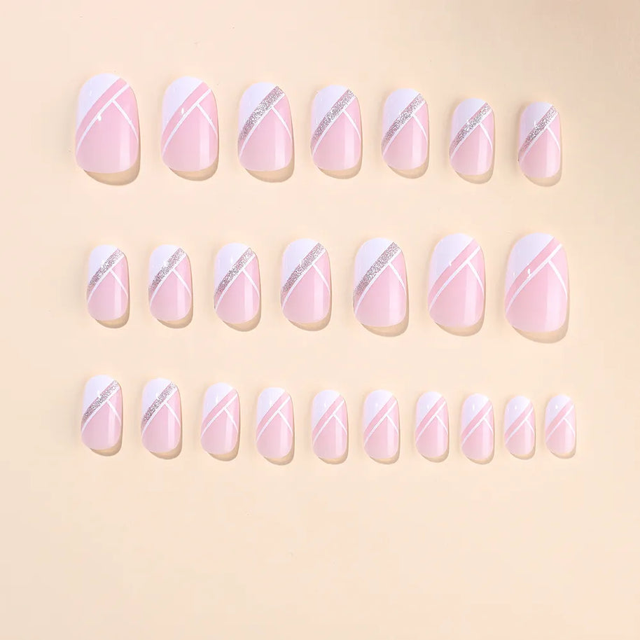 Astra – Ongles courts oval géométriques blanc & glitter