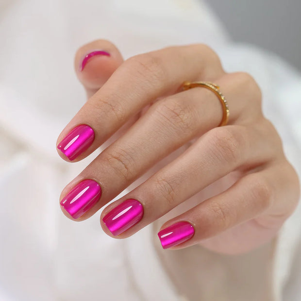 Fuchsia Félin — Carré court Cat Eye Rose Vif | ONAILZ